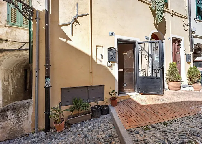 Domus Regina Elena Nyaraló *