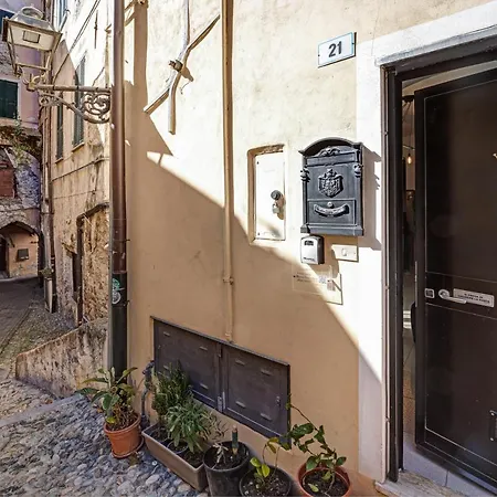 Domus Regina Elena Sanremo