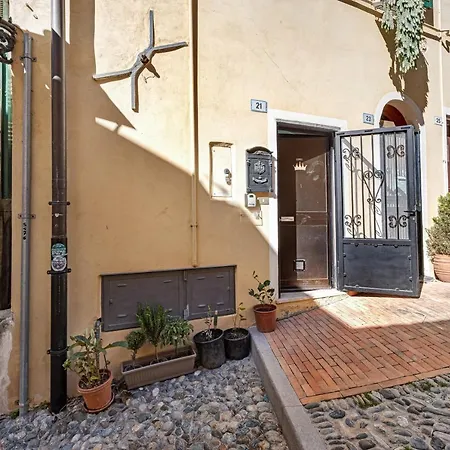 Domus Regina Elena Vakantiehuis *